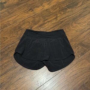 Lululemon women’s speed up 4” shorts size 4